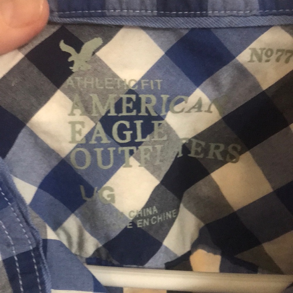American Eagle button down shirt size L